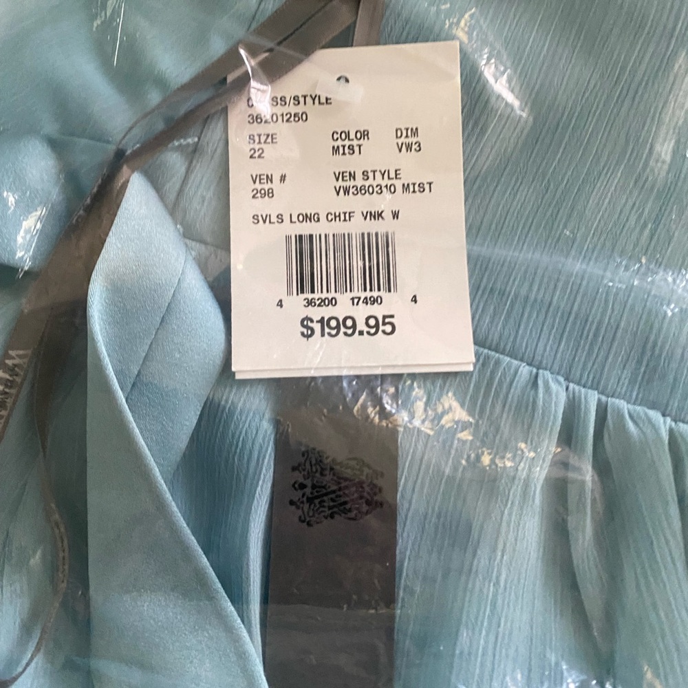 Size 22 Vera Wang White Bridesmaid Dress - Picture 3 of 6